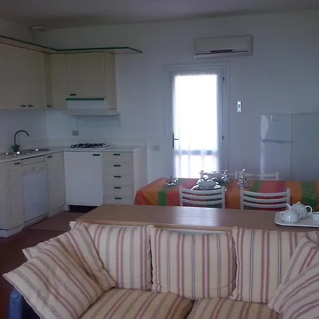 Rocca Ruja Vip 4* ستينتينو