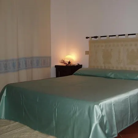 Rocca Ruja Vip 4* ستينتينو