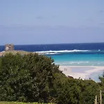 Rocca Ruja Vip מלון דירות