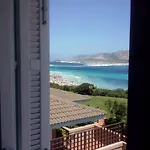 מלון דירות Rocca Ruja Vip 4*