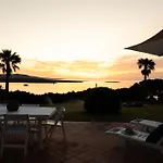 Rocca Ruja Vip Apartahotel 4*