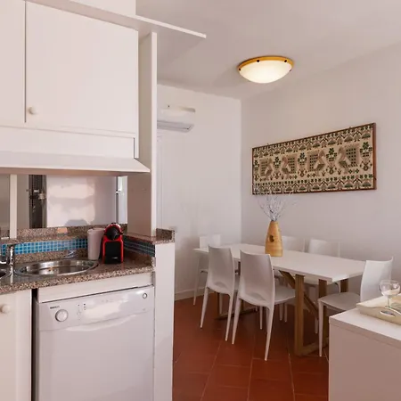 Aparthotel Rocca Ruja Vip