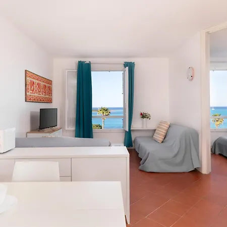 Aparthotel Rocca Ruja Vip